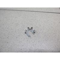Крепеж форсунки Renault Clio II/Symbol (1998 - 2008) 7700106588