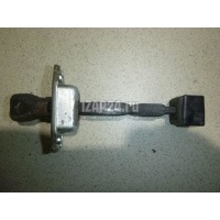 Ограничитель двери Mitsubishi Outlander XL (CW) (2006 - 2012) 5702A040