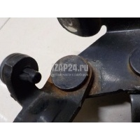 Петля крышки багажника Mazda Mazda 3 (BK) (2002 - 2009) BN8V52710C