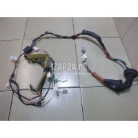 Проводка (коса) Toyota Camry V40 (2006 - 2011) 8215106600