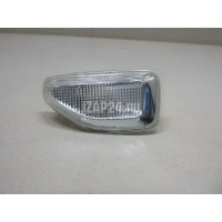Повторитель на крыло левый белый Renault Logan II (2014 - ) 261651140R