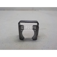 Кронштейн форсунки VAG Octavia (1997 - 2000) 077906037A