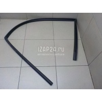 Уплотнитель стекла двери Hyundai-Kia Grand Santa Fe (2013 - ) 825302w000