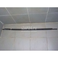 Накладка стекла переднего правого Toyota CorollaVerso (2004 - 2009) 7571064010