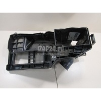 Корпус блока предохранителей Toyota LS (USF4#) (2006 - 2017) 8266350081