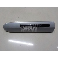 Молдинг переднего левого крыла Mercedes Benz W203 (2000 - 2006) 20369001629744