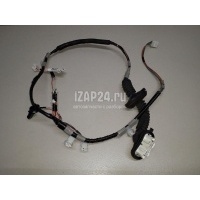 Проводка (коса) Toyota Avensis III (2009 - ) 8215305290