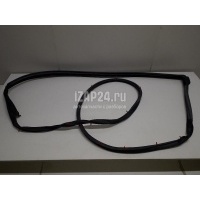 Уплотнитель двери Toyota Avensis III (2009 - ) 6786105060