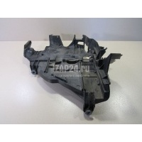 Кронштейн фар правый VAG Touareg (2002 - 2010) 7L6941614C