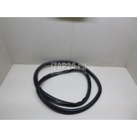 Уплотнитель двери Volvo V40/V40 Cross Country (2012 - 2019) 31385842