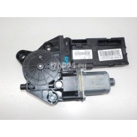 Моторчик стеклоподъемника Renault Megane III (2009 - 2016) 807310596R