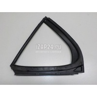Уплотнитель форточки левой Toyota IS 250/350 (2005 - 2013) 6818953030