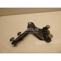 Ролик двери сдвижной средний VAG Caddy III (2004 - 2015) 2K0843335A
