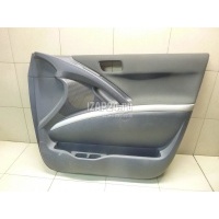 Обшивка двери передней правой Toyota CorollaVerso (2004 - 2009) 676100F020B0