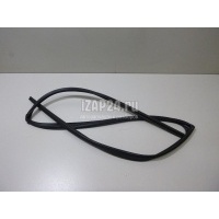 Уплотнитель стекла двери Toyota Auris (E15) (2006 - 2012) 6814202110