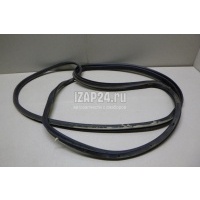 Уплотнитель двери Toyota Yaris (1999 - 2005) 6787152010