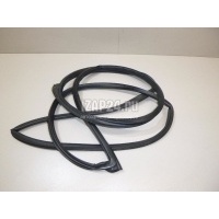 Уплотнитель (внутри) Hyundai-Kia i30 (2007 - 2012) 821402R000