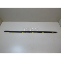 Накладка стекла переднего правого Hyundai-Kia i30 (2007 - 2012) 822202L000