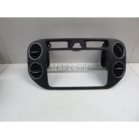 Рамка магнитолы VAG Golf Plus (2005 - 2014) 5M0858069NVAL