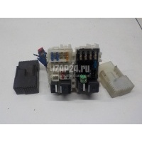 Блок предохранителей Ford Galaxy (2006 - 2015) 1681101