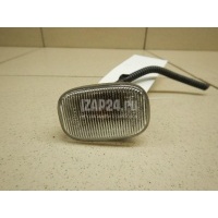 Повторитель на крыло белый Toyota Corolla E12 (2001 - 2007) 8173002023