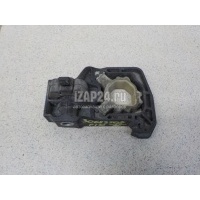 Кронштейн радиатора BMW 6-serie F12/F13 (2010 - 2017) 17117575248