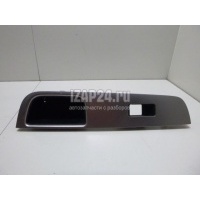 Накладка блока управления стеклоподъемниками Nissan Tiida (C11) (2007 - 2014) 80960EL11A