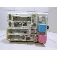 Блок предохранителей Toyota Auris (E15) (2006 - 2012) 8273002300