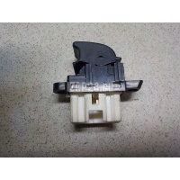 Кнопка стеклоподъемника Mazda 323 (BJ) (1998 - 2003) GE4T66370A
