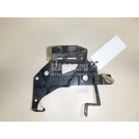 Кронштейн блока ABS (насос) Mazda MPV II (LW) (1999 - 2006) LD4843310