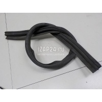 Уплотнитель капота Renault Megane III (2009 - 2016) 668300007R