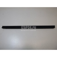 Уплотнитель (внутри) Toyota IS 250/350 (2005 - 2013) 6817453020