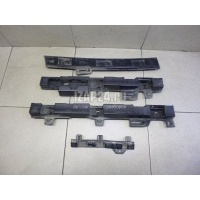 Кронштейн накладки на порог (наружней) BMW 1-серия F20/F21 (2011 - ) 51777349086