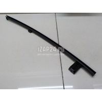 Направляющая стекла двери Toyota CorollaVerso (2004 - 2009) 6740164011