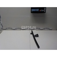 Направляющая стекла двери Land Rover Discovery III (2004 - 2009) LR024085