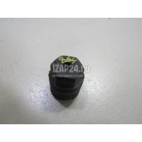 Отбойник капота VAG Exeo (2009 - 2013) 8D0823481