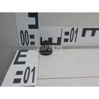Подушка радиатора Toyota Hilux (2005 - 2015) 8846728040