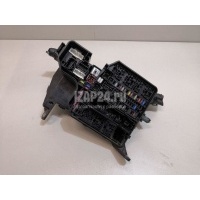 Блок предохранителей Toyota Sienna III (2010 - ) 8274108040