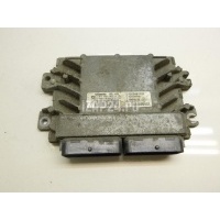 Блок управления двигателем Renault Logan (2005 - 2014) 8200483732