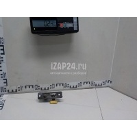 Крючок капота Land Rover Discovery II (1998 - 2004) FPB100160