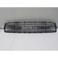 Решетка в бампер центральная Toyota Auris (E15) (2006 - 2012) 5311202080