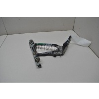 Петля крышки багажника Mazda Mazda 3 (BK) (2002 - 2009) BN8V52710C
