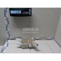 Блок предохранителей Toyota Auris (E15) (2006 - 2012) 8273002340