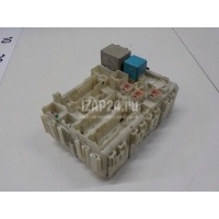 Блок предохранителей Toyota Auris (E15) (2006 - 2012) 8273002300