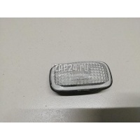 Повторитель на крыло белый Nissan Almera Classic (B10) (2006 - 2013) 2616095F0A