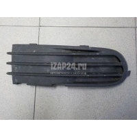 Заглушка бампера правая Volvo S40 (2004 - 2012) 30657010