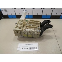 Блок предохранителей Toyota Avensis III (2009 - 2018) 8273005330