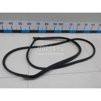 Уплотнитель двери Suzuki SX4 (2013 - ) 8464161M00