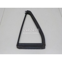 Уплотнитель стекла двери Suzuki SX4 2013 8467561M00