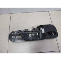Кронштейн ручки Renault Megane III (2009 - 2016) 806060041R